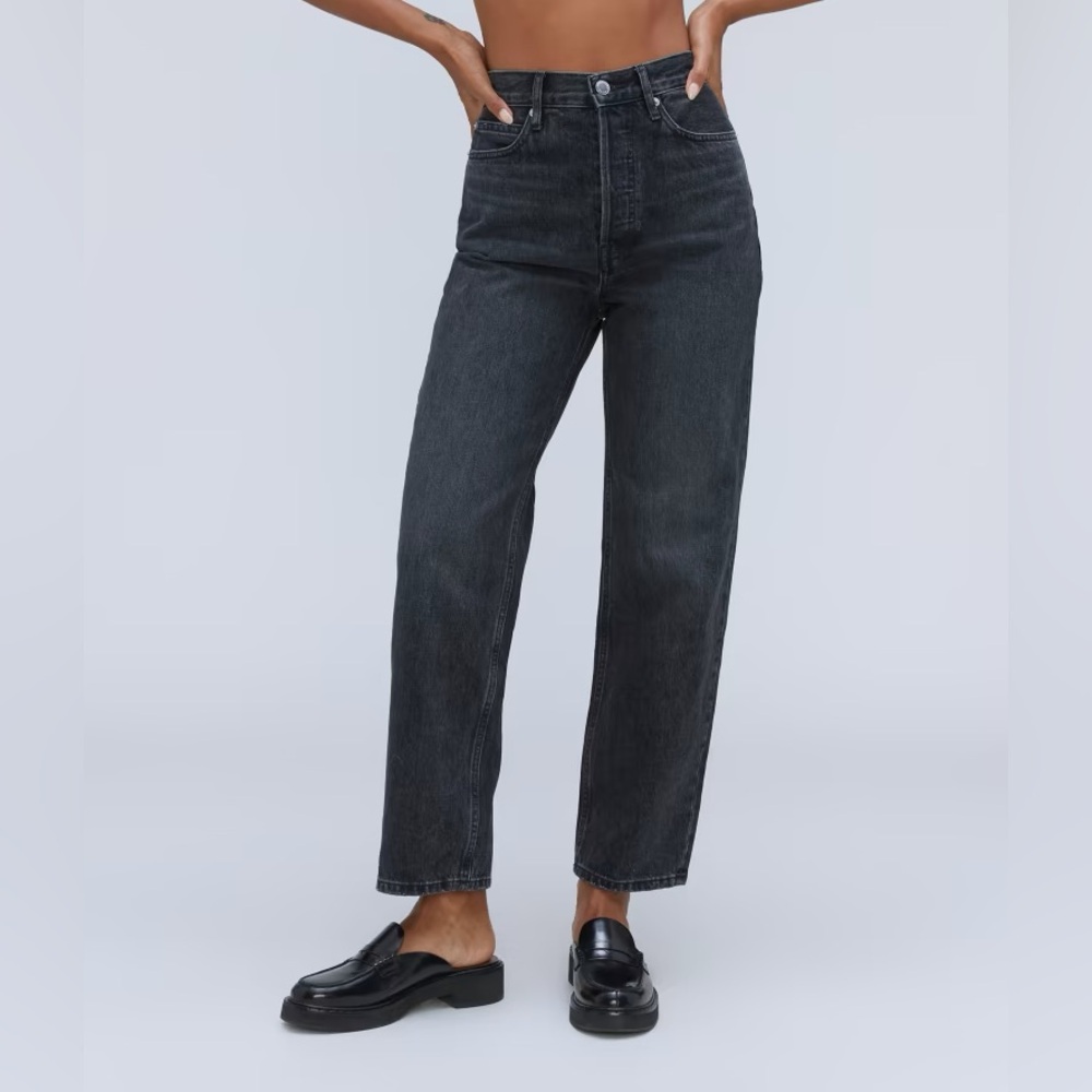 EVERLANE RIGID WAY-HIGH JEAN // WORN-IN BLACK
